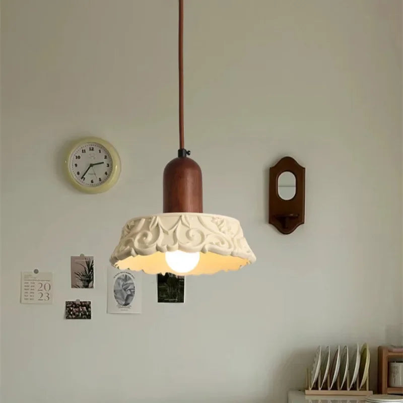 lustre rétro en résine gravée style antique décoratif - vue 7 sur 14