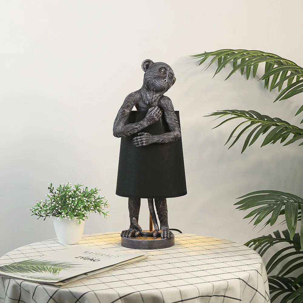 lampe à poser en résine design singe rétro pour éclairage décoratif - vue 5 sur 10