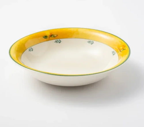 Vaisselle céramique style nordique motifs floraux rétro