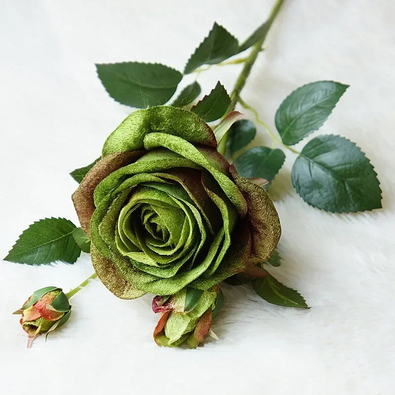 simulation de roses en velours pour décoration élégante
