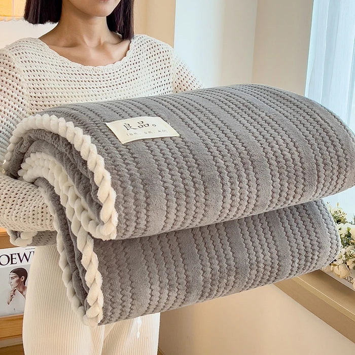 Plaid polaire douceur pour canapé chambre et voyage