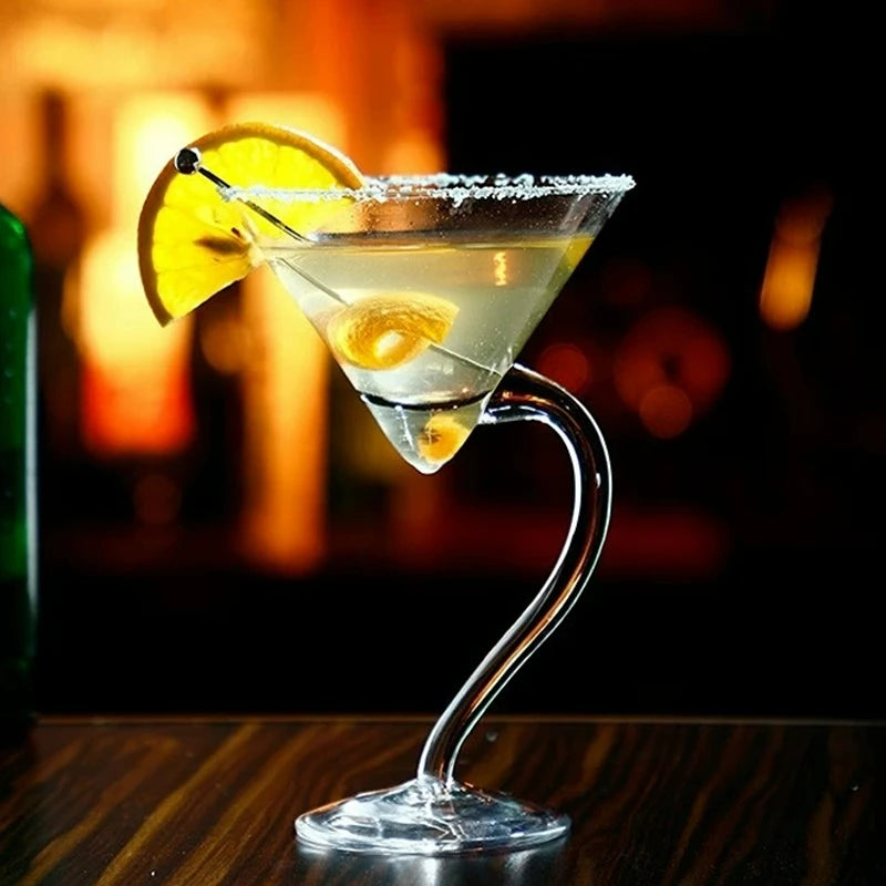 Verres martini incurvés design créatif pour bar maison - vue 6 sur 7