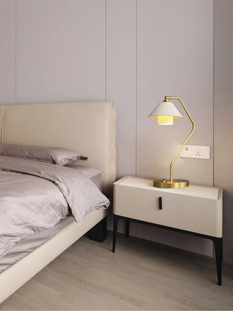 lampe de bureau en céramique et cuivre design moderne angle réglable - vue 4 sur 12