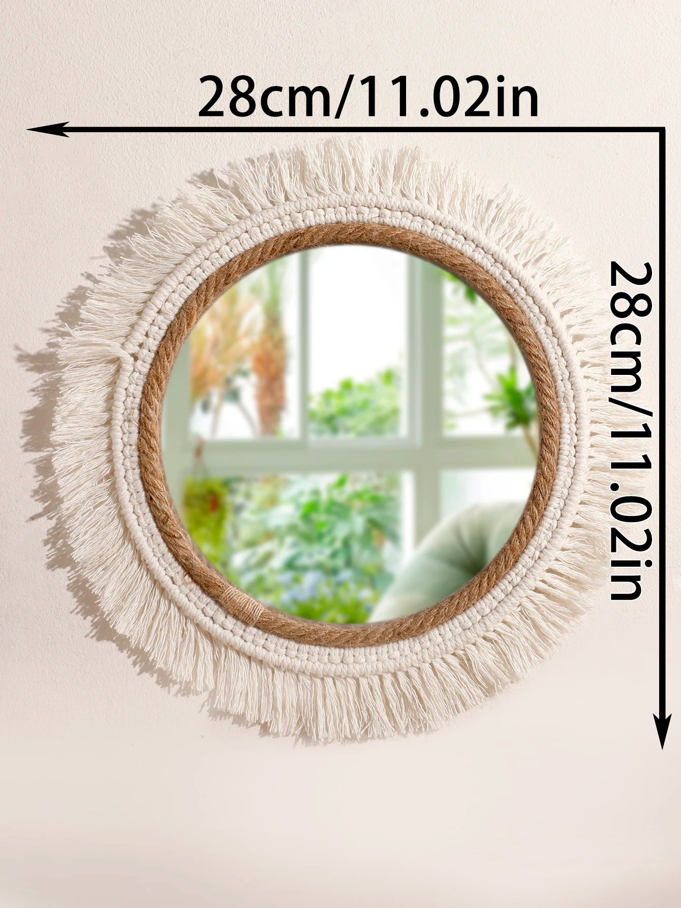 miroir suspendu en macramé décoratif avec pompons tissés - vue 9 sur 14