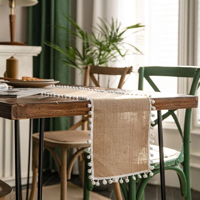 Chemin de table toile jute beige pompons champetre