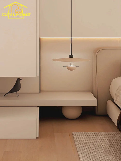 suspension décorative minimaliste design soucoupe volante pour divers espaces