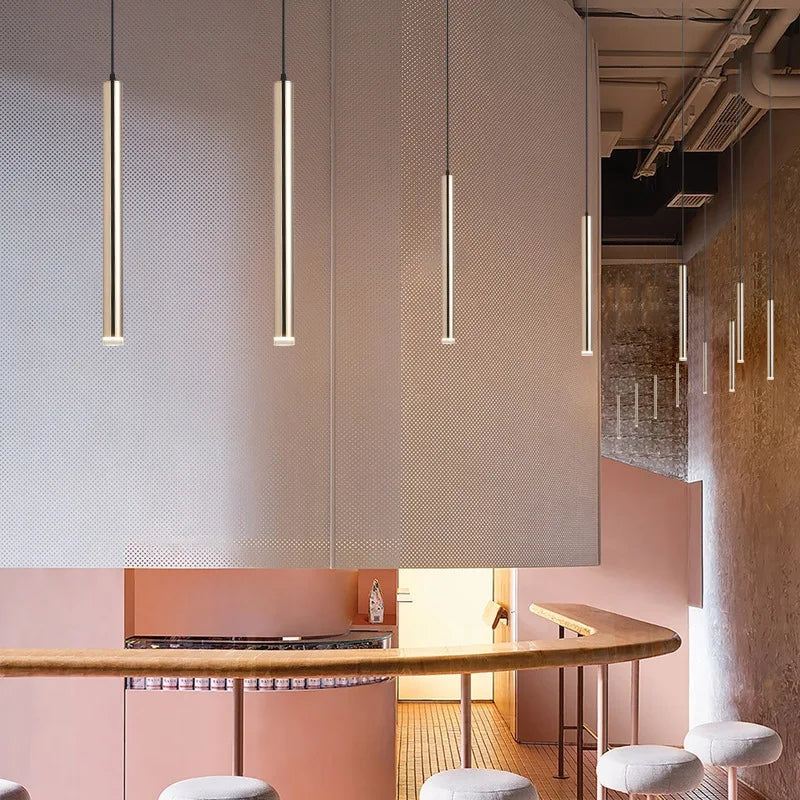 lampes suspendues led dorées design moderne minimaliste