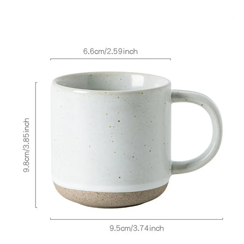 Mug ceramique mouchetee design moderne petit format cafe