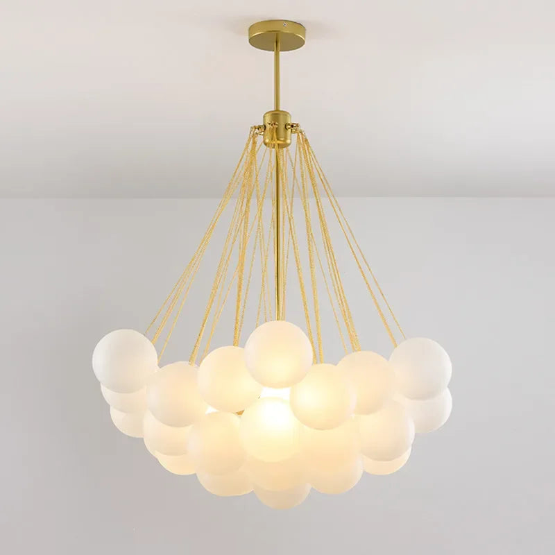 lustre moderne en verre pour une décoration élégante à la maison
