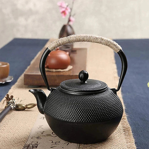 Théière japonaise en fonte avec infuseur inox intégré