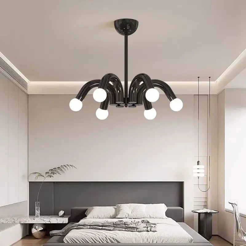 Lustre moderne en métal pour décoration intérieure élégante