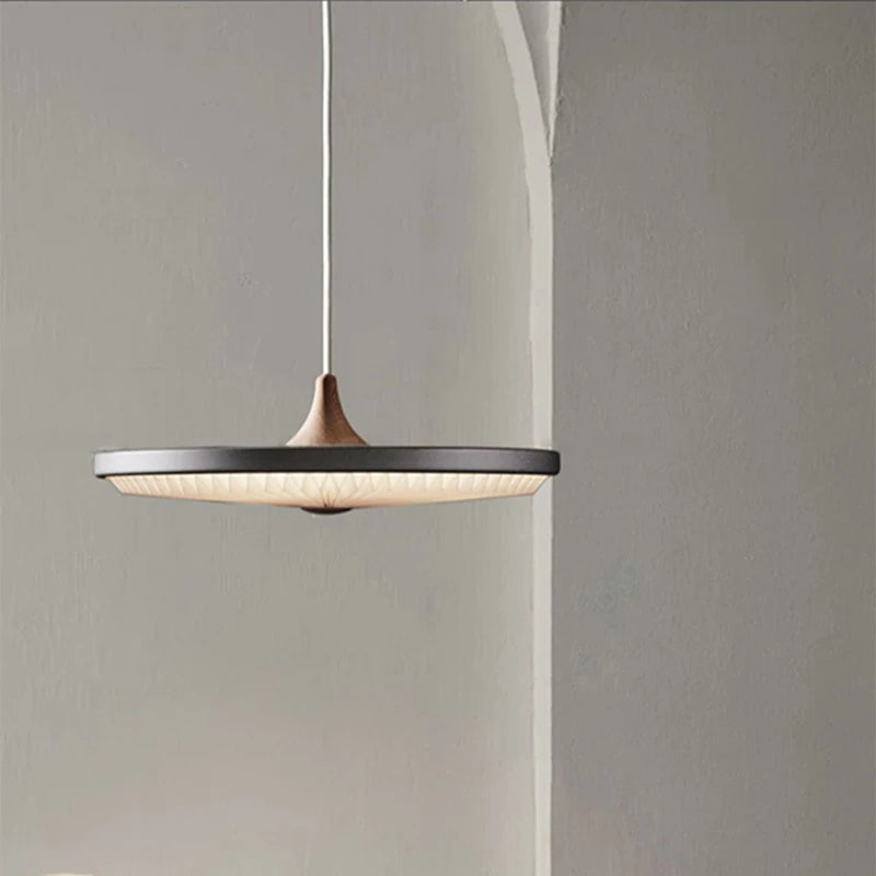 Suspension LED au design nordique moderne