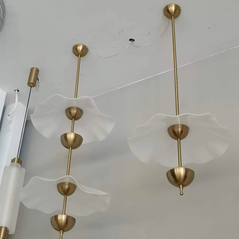 suspension en métal doré design lotus style art déco - vue 4 sur 10