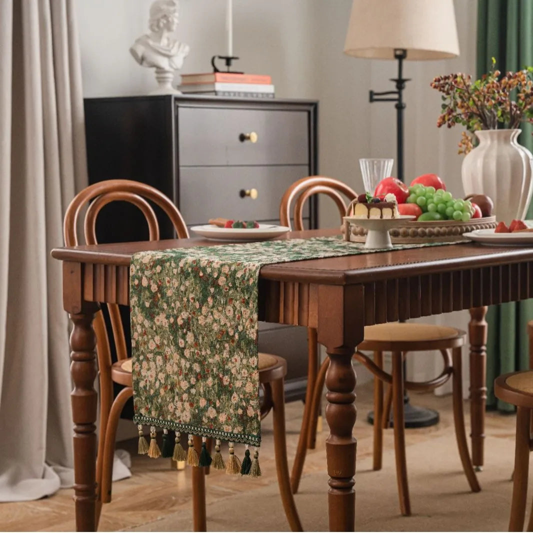 Chemin de table jacquard vert floral style campagne - vue 3 sur 6