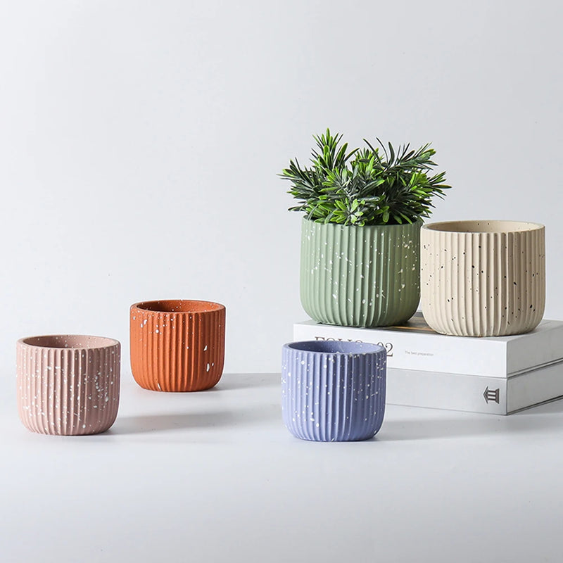 moule en silicone pour pot de fleurs design vertical en béton