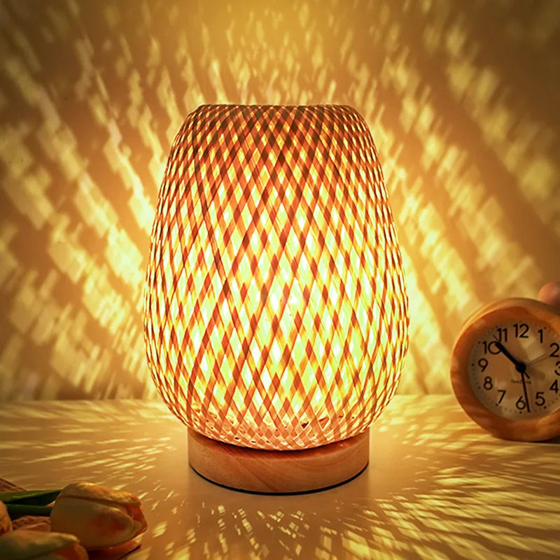 Petite lampe de Table en rotin à intensité variable - vue 4 sur 6