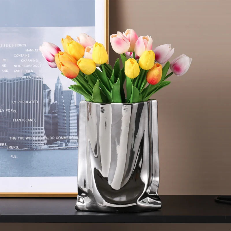 vase en céramique avec volants argentés pour fleurs décoratives - vue 4 sur 12
