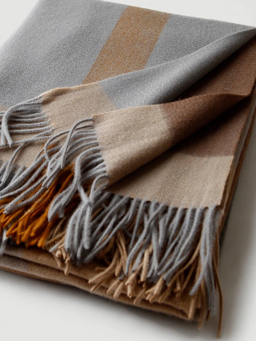plaid laine jacquard a franges motif raye salon