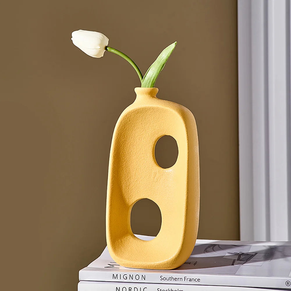 vase moderne en céramique pour décoration intérieure et extérieure - vue 4 sur 13