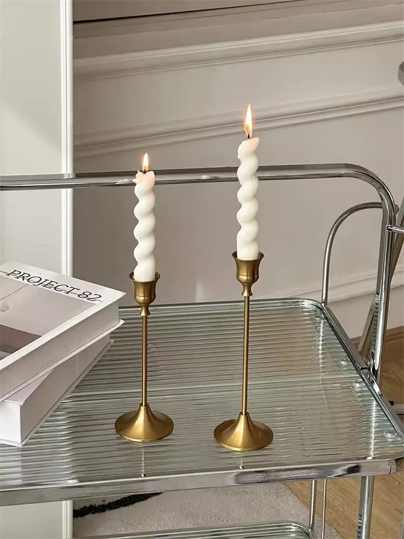 kit bougeoirs en laiton doré pour décorations festives et mariages - vue 7 sur 11