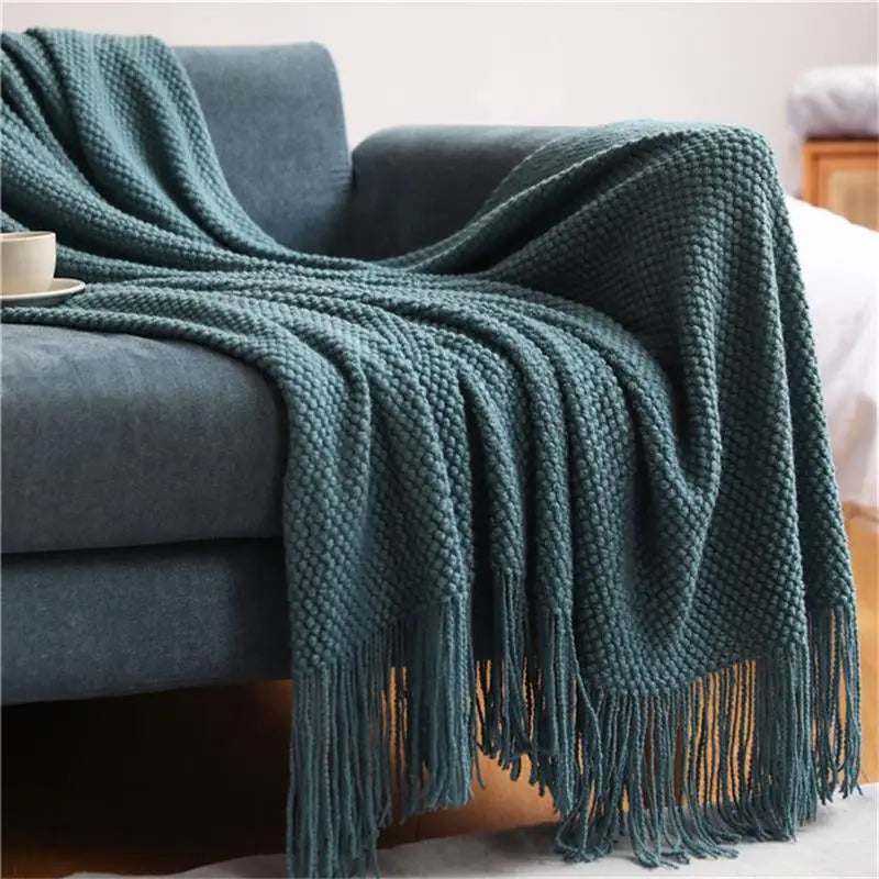plaid tricot nordique doux avec pompons pour canapé