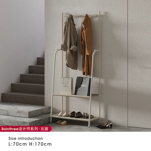 etagère industrielle pour vêtements chapeaux et chaussures peu encombrante