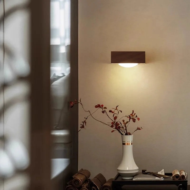 Walnut Wood Wall Light, Wabi-sabi Modern style, Wall Sconce lighting for Bedroom, Bedside, Living, Dining Room, Showcase - vue 3 sur 7