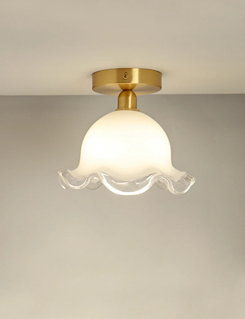 plafonnier moderne en verre antique et laiton unique et minimaliste - vue 4 sur 7