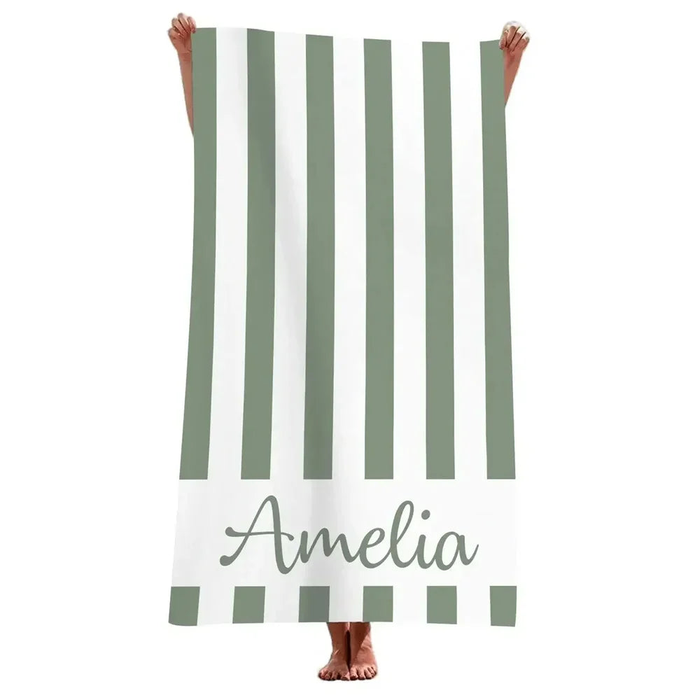 Serviette de plage rayée personnalisée microfibre prénom géométrique - vue 4 sur 5