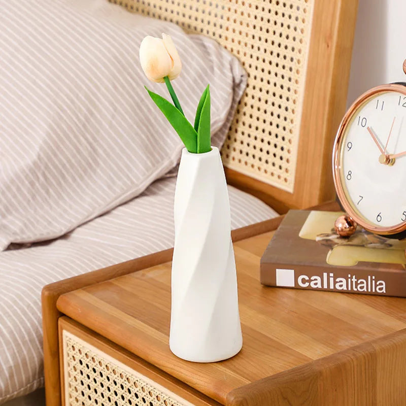 vase léger pour décoration arrangement floral et fleurs séchées - vue 5 sur 9