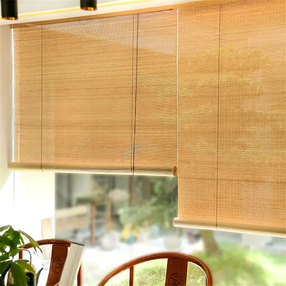 Store enrouleur bambou perlé style japonais salon chambre
