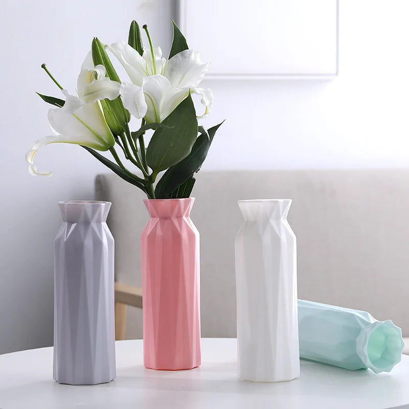 vase moderne en plastique pour décoration florale nordique - vue 3 sur 26