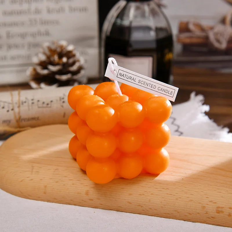 bougie parfumée big cube pour décoration moderne et aromathérapie - vue 23 sur 39