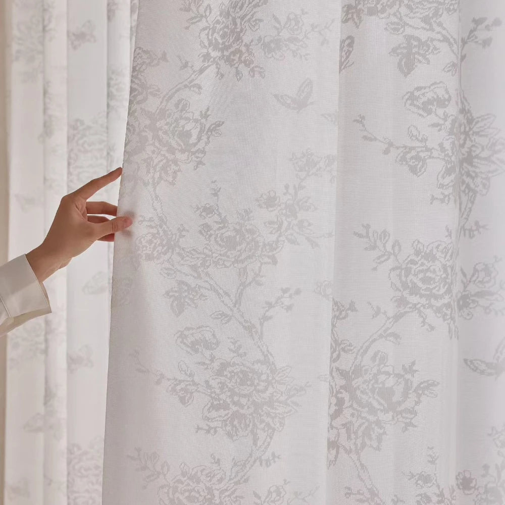 Voilage tulle motif papillons pour chambre fille salon