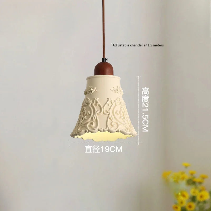lustre rétro en résine gravée style antique décoratif - vue 11 sur 14