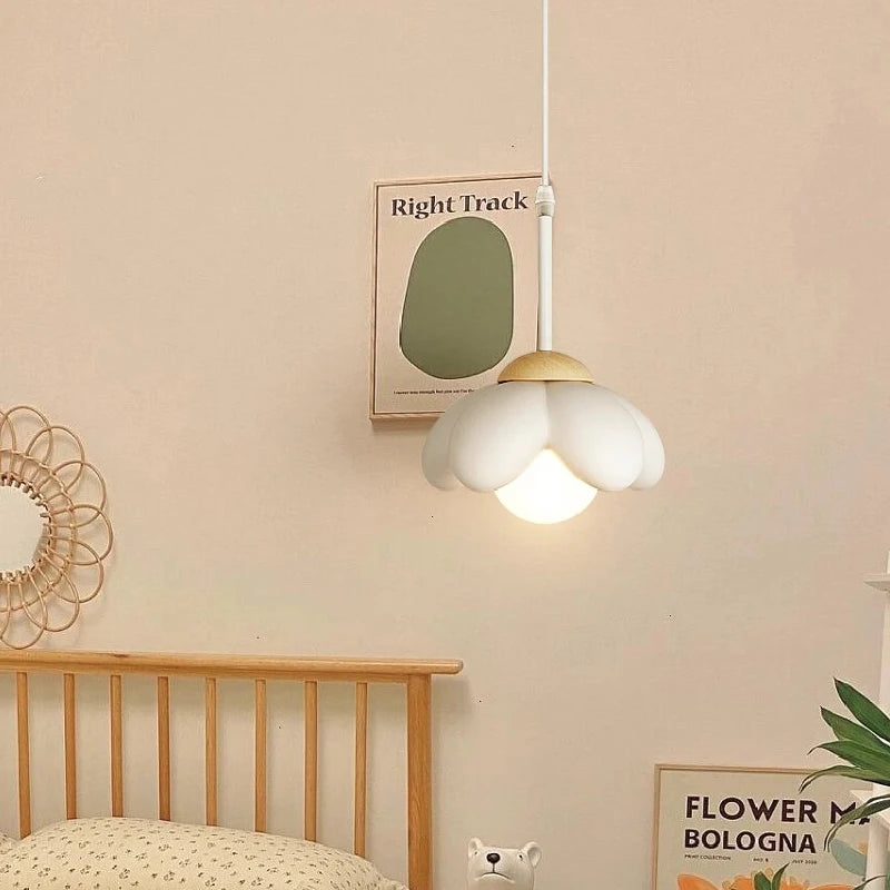 suspension moderne en forme de fleur pour chambre enfant - vue 4 sur 10