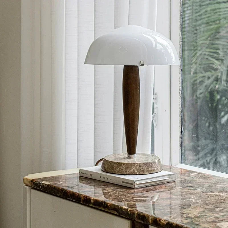 lampe de table moderne en bois et marbre avec abat-jour en verre - vue 6 sur 9