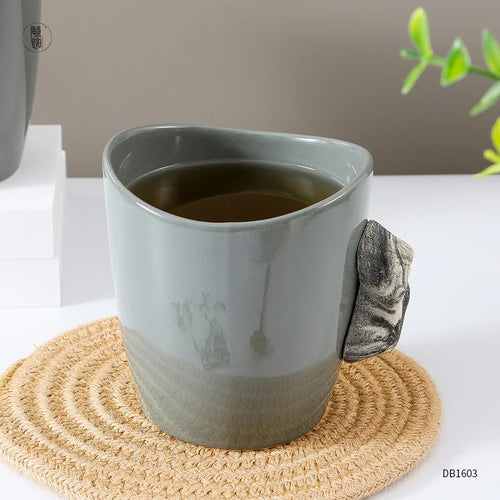 Tasse céramique poignée escalade design ludique maison bureau