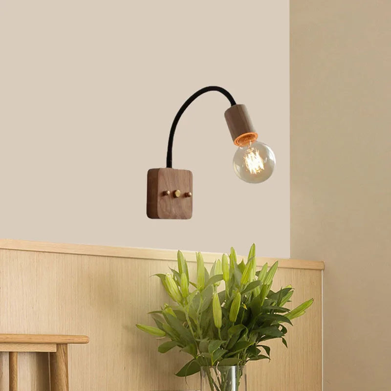 Petites appliques murales en bois - vue 5 sur 8