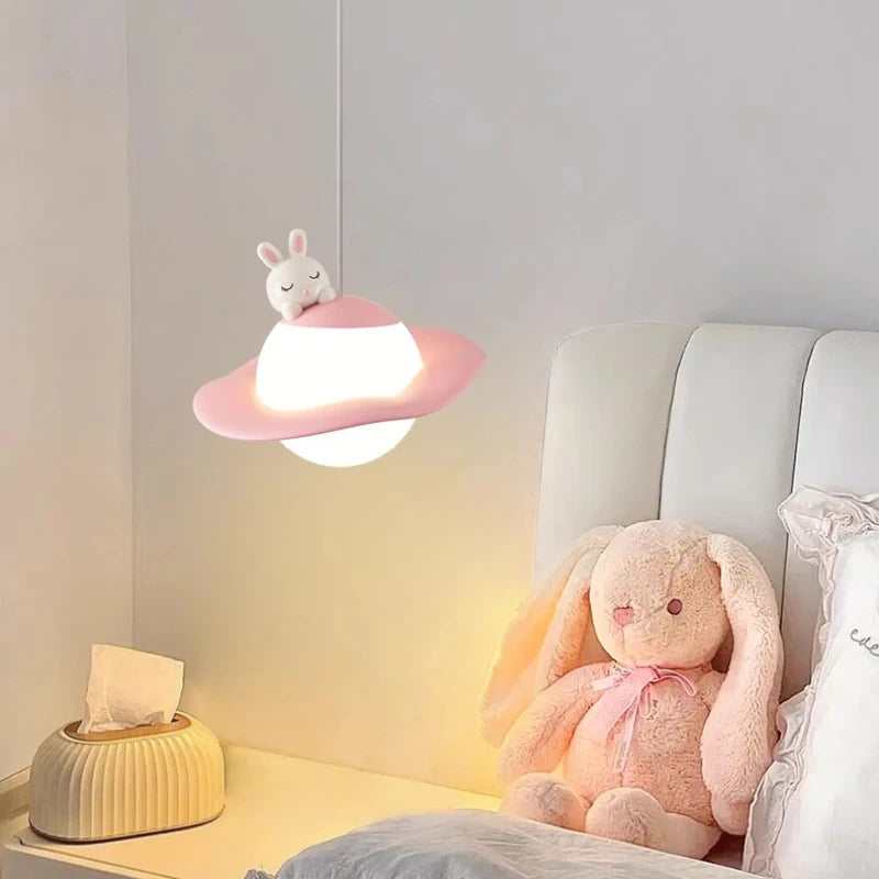 lustre mignon en forme de lapin ours et lune pour chambre d'enfant - vue 4 sur 8