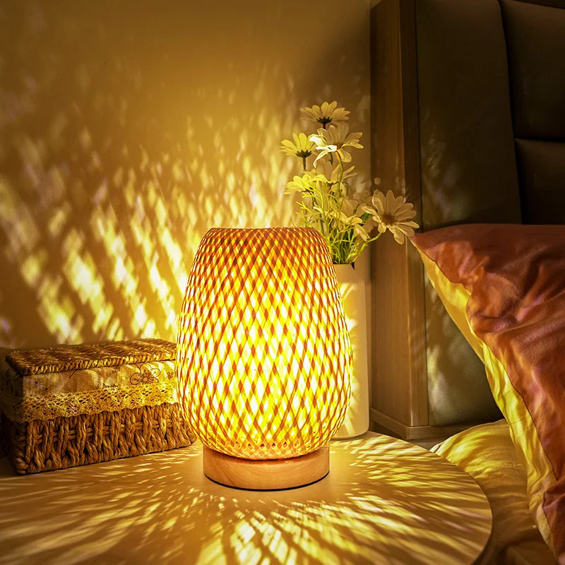 Petite lampe de Table en rotin à intensité variable - vue 2 sur 6