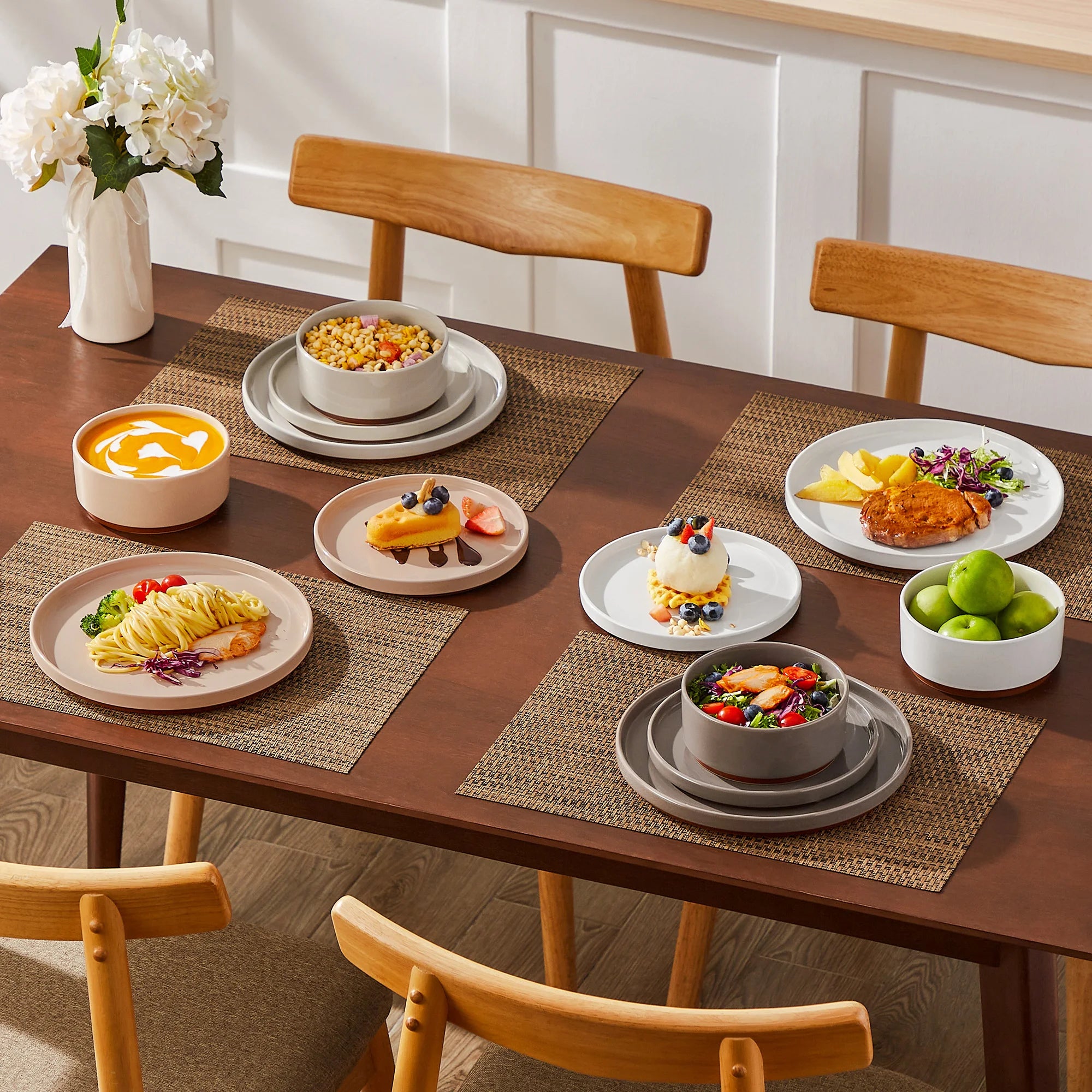 Service de table porcelaine bord relevé style moderne - vue 6 sur 7