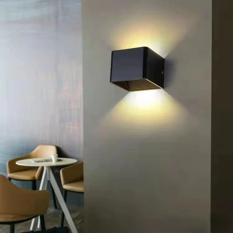 applique murale led simple en aluminium petite veilleuse d'ambiance - vue 4 sur 8