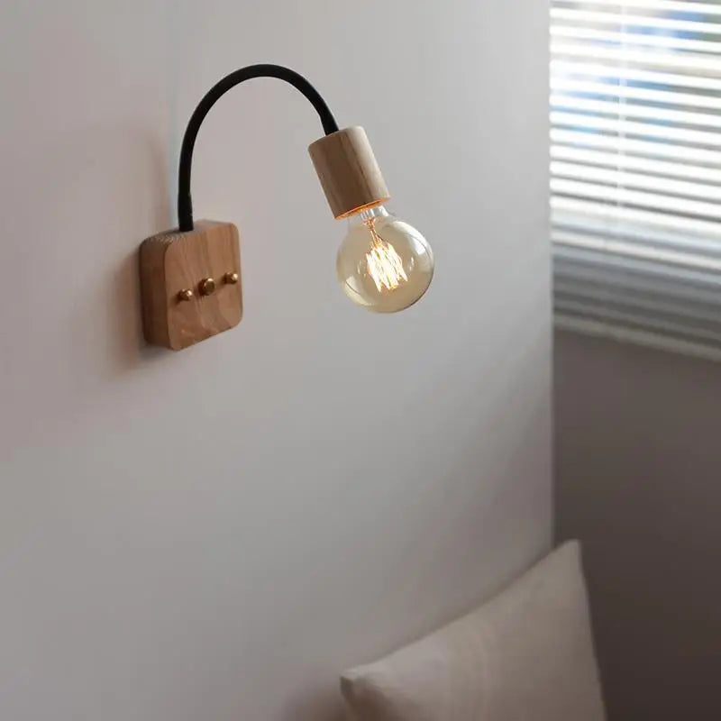 applique murale minimaliste en bois pour étude et lecture