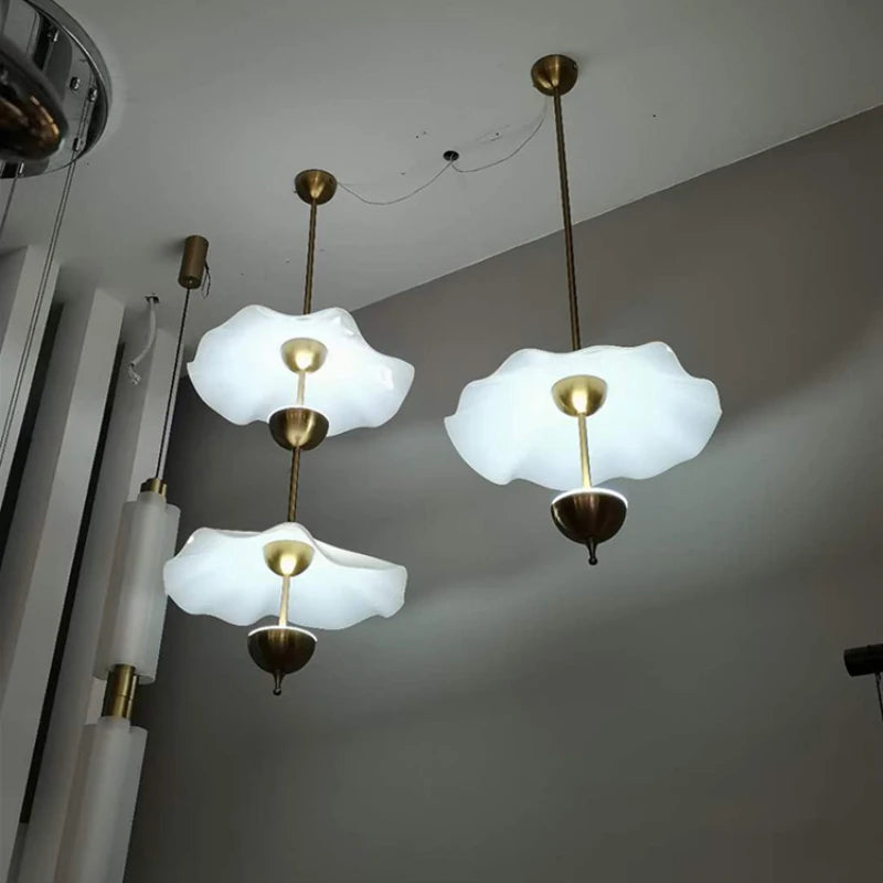 suspension en métal doré design lotus style art déco - vue 5 sur 10