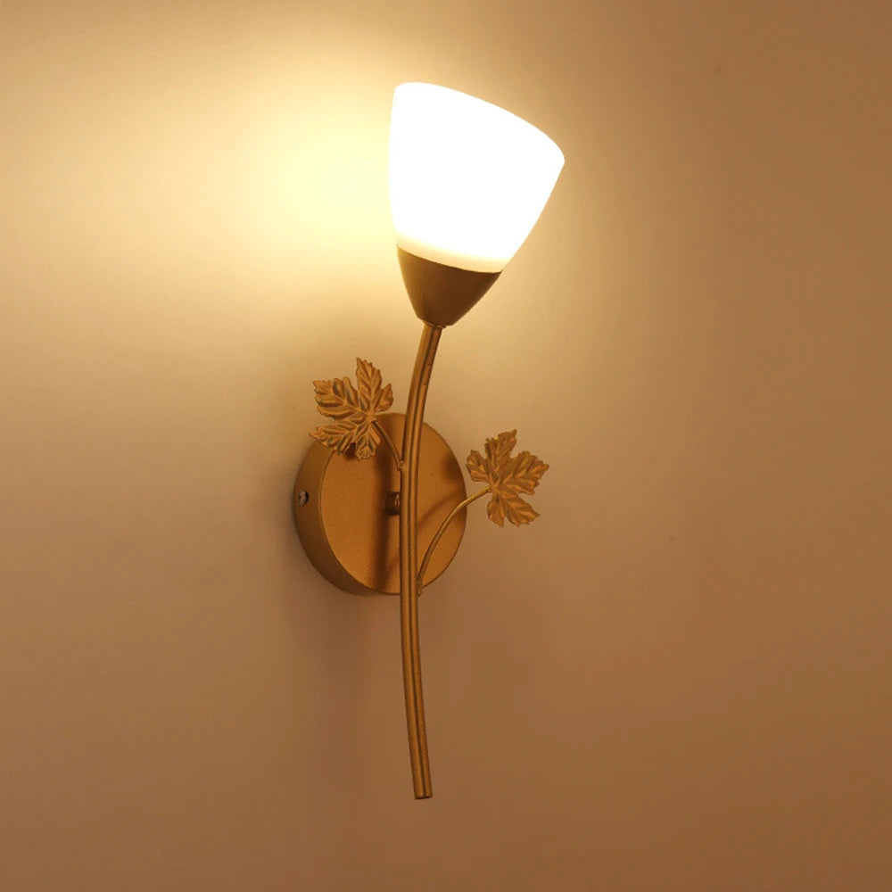 applique murale nordique moderne en fer avec boule de verre - vue 7 sur 8