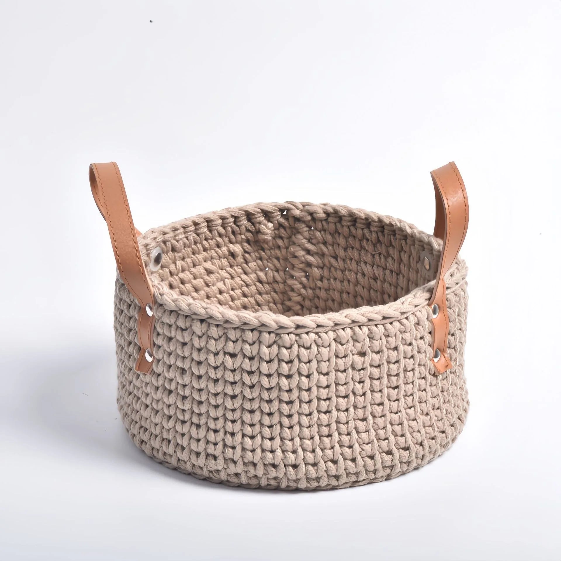 panier de rangement tricoté à la main en coton avec poignée en cuir - vue 11 sur 16