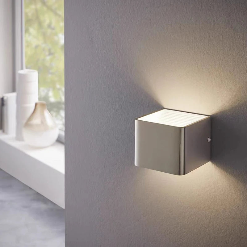 applique murale led simple en aluminium petite veilleuse d'ambiance - vue 2 sur 8