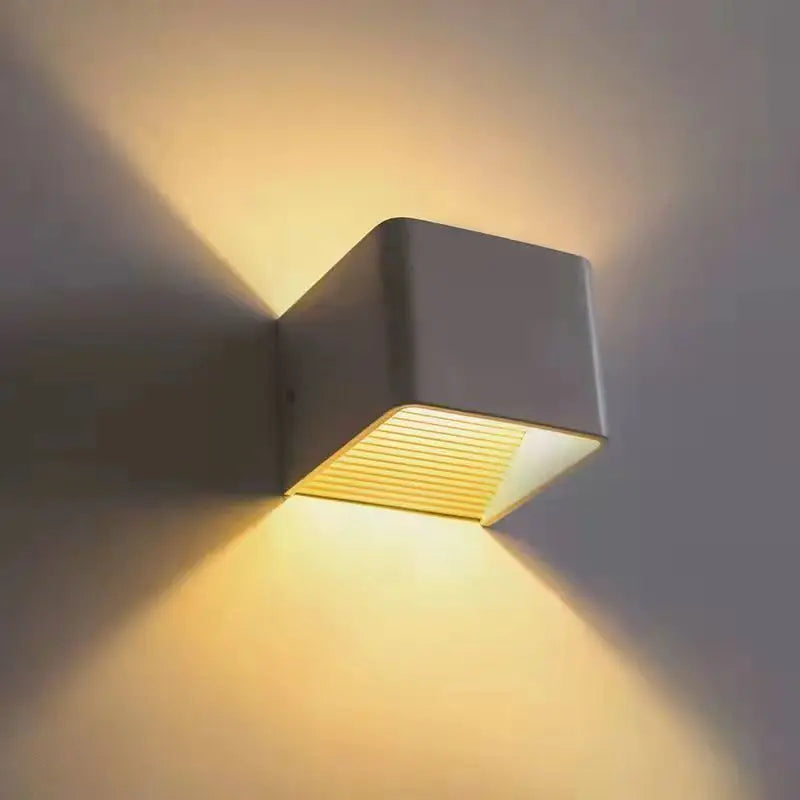applique murale led simple en aluminium petite veilleuse d'ambiance - vue 3 sur 8