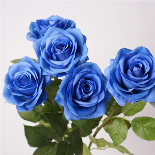 branche de roses artificielles réalistes pour décoration élégante